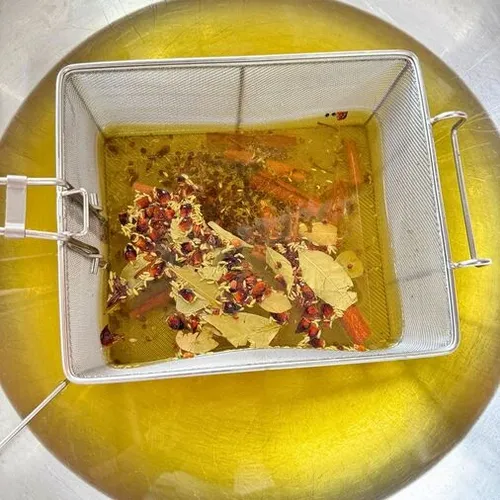 CHIẾT XUẤT TINH DẦU